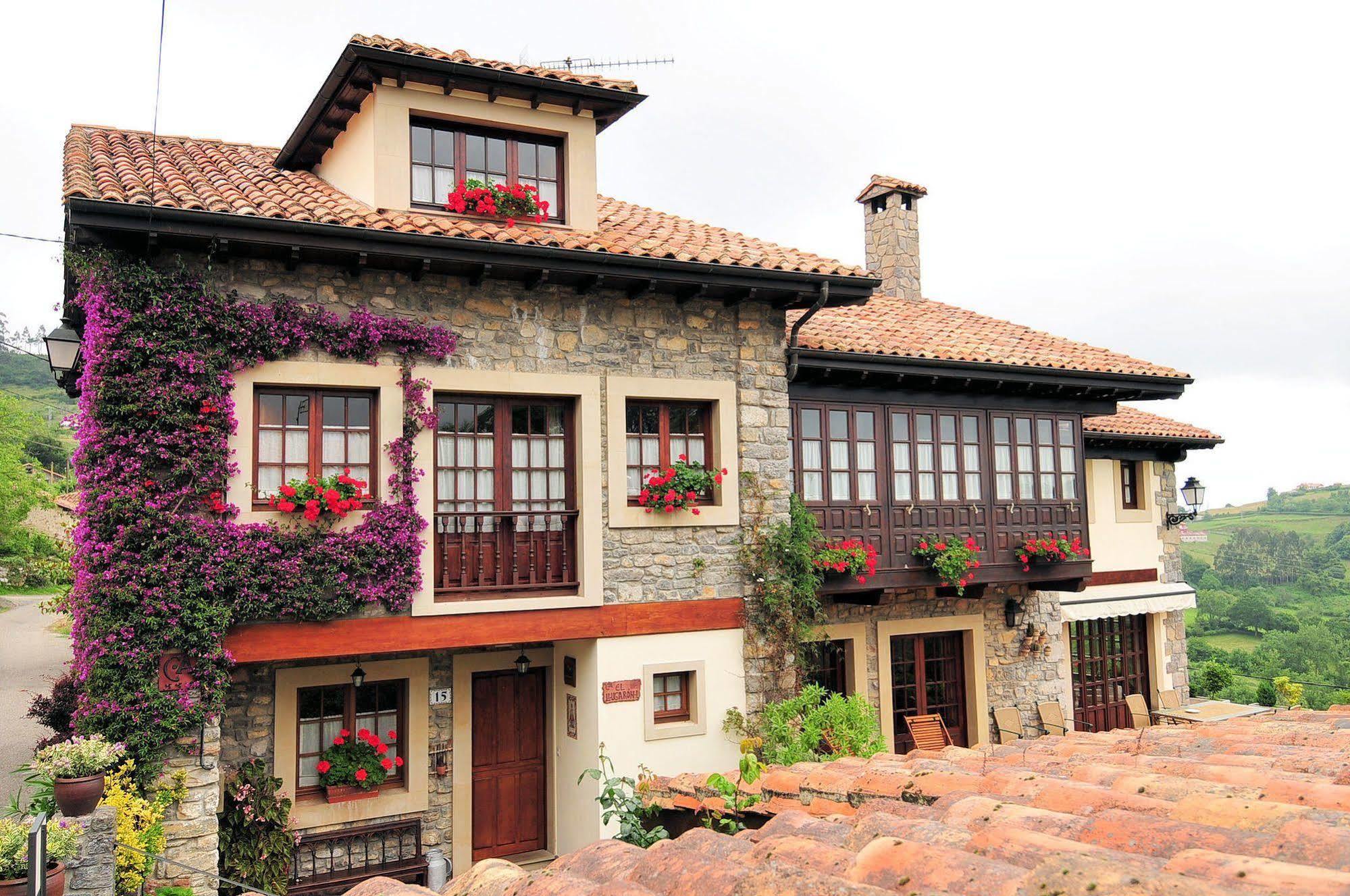 Gasthaus Casa Rural Llugaron I Miravalles Exterior foto